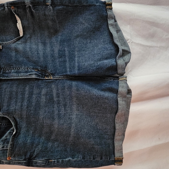 Old Navy Blue Jean Shorts - Picture 1 of 3